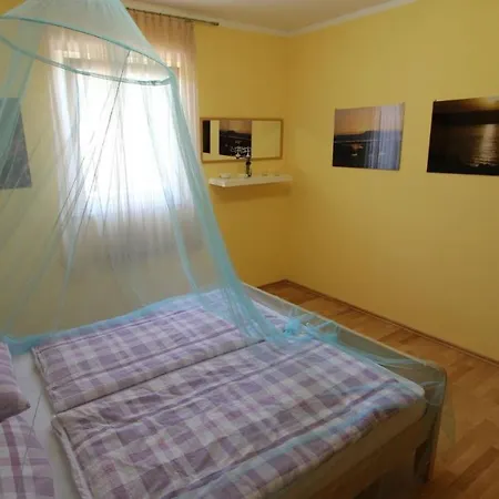 Lejlighed Malinska, Primorje-gorski Kotar 7 *